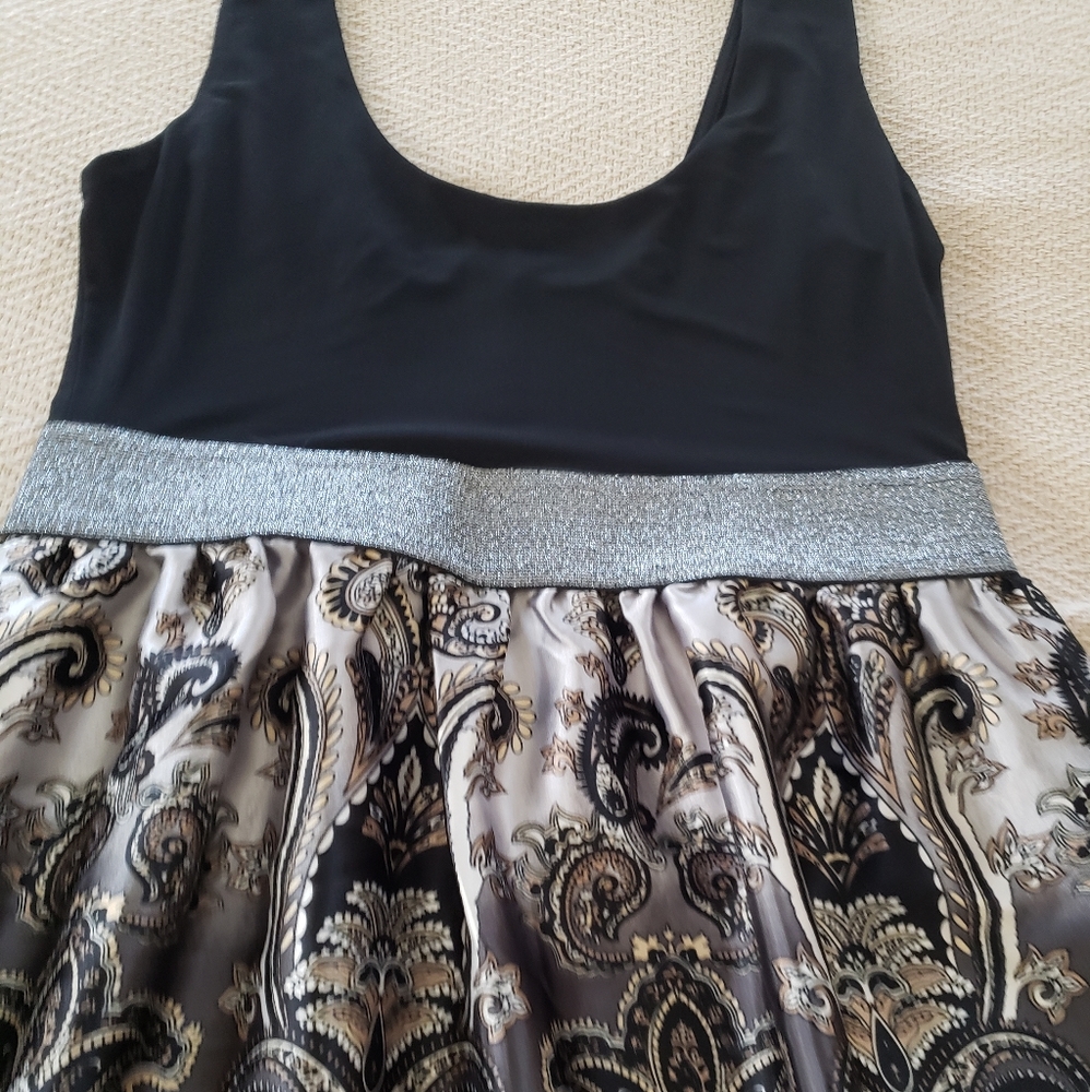 Mini Dress - Picture 4 of 5
